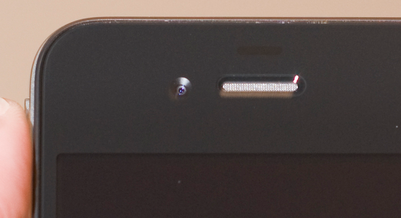 Illustration for article titled Is Apple Silently Recalling the iPhone 4 Now?